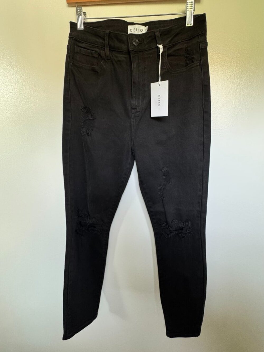 Cello Jeans Womens 11 High Rise Skinny Black Distressed Stretch Denim NWT